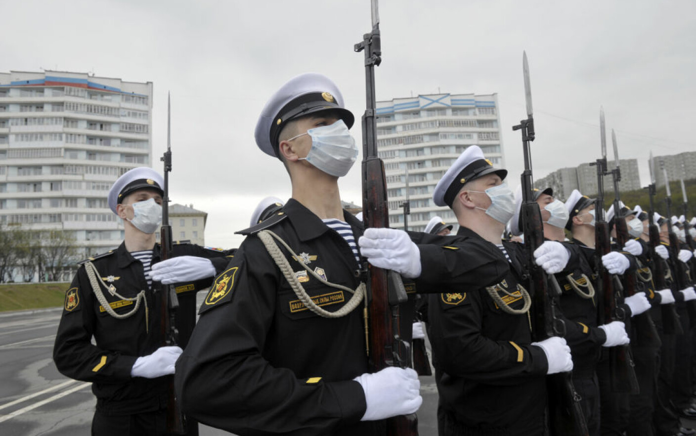 Rusia începe testarea unui vaccin împotriva Covid-19 pe un grup de militari