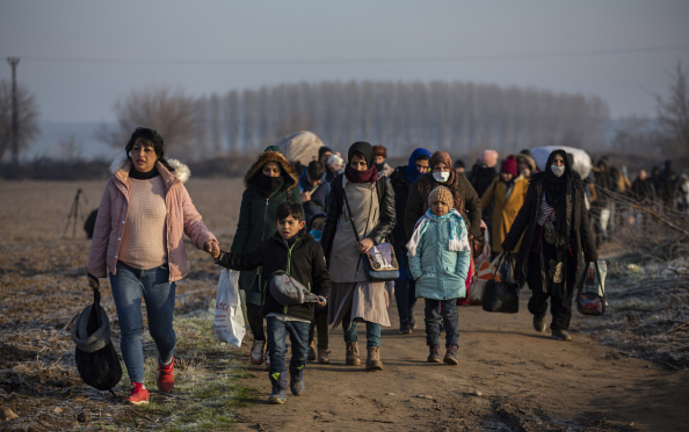 Turcia susţine că peste 75.000 de migranţi au intrat în UE Stirileprotv.ro Turcia susţine că peste 75.000 de migranţi au intrat în UE Stirileprotv.ro