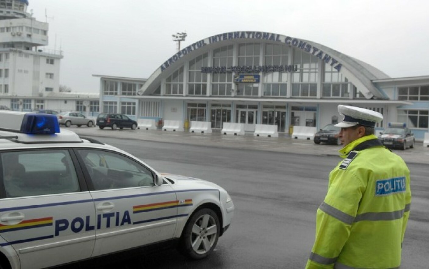 Un nou avion cu români repatriaţi din Italia, pe Aeroportul Mihail Kogălniceanu