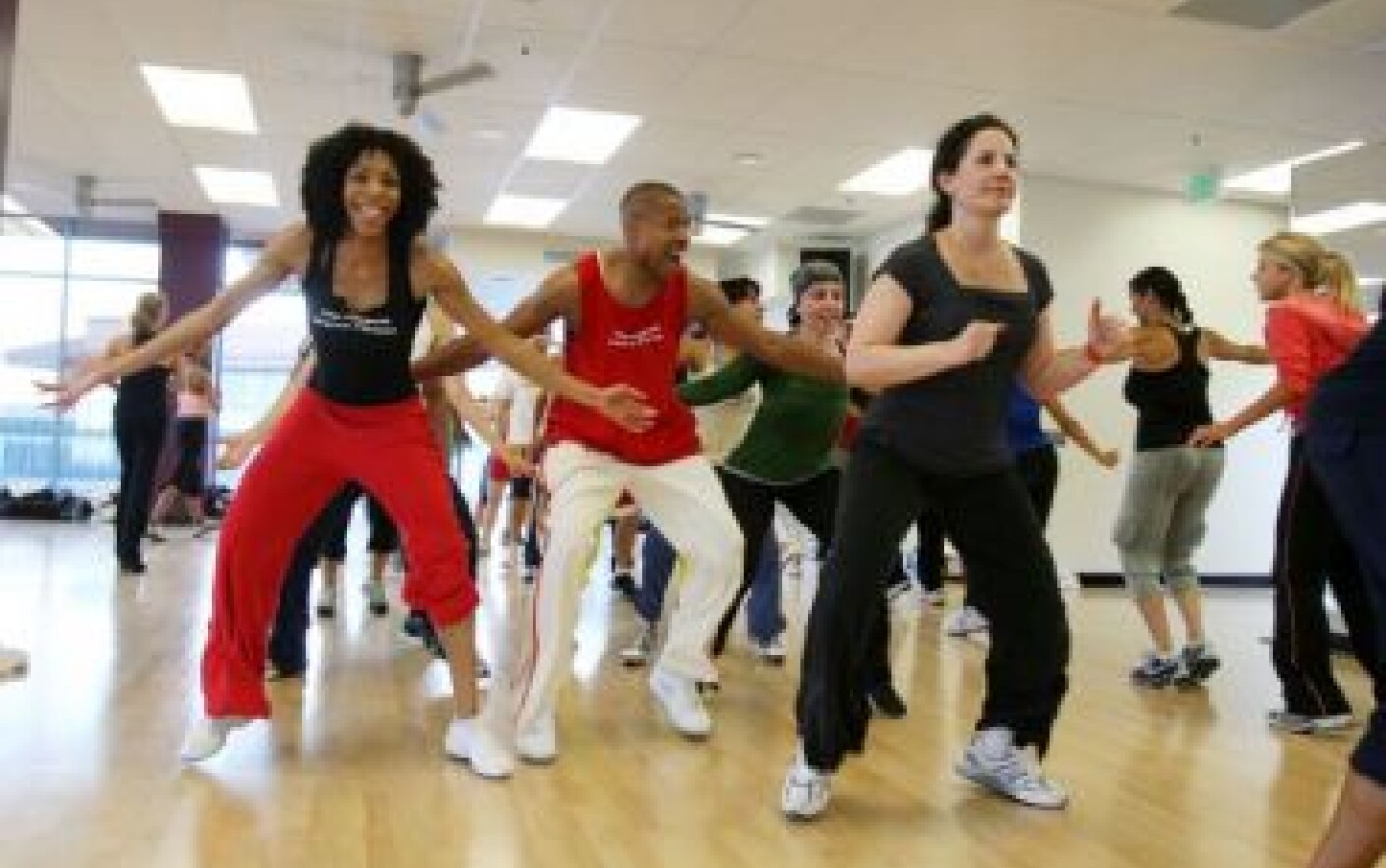 Cum vă ajută Zumba Dance pentru pierderea în greutate