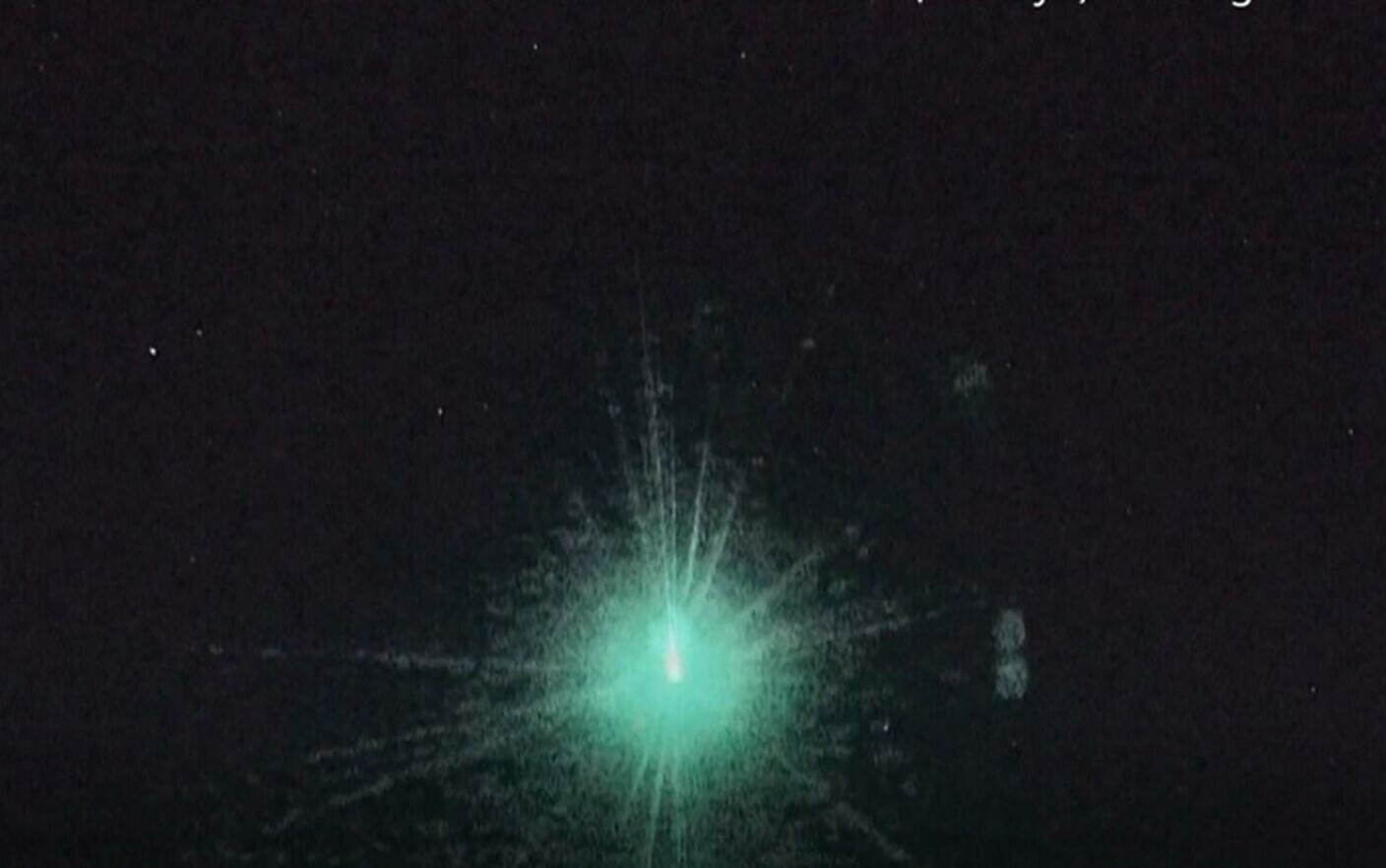 Minge de foc în atmosferă. Un meteor neobişnuit de strălucitor a fost  susprins pe cerul Norvegiei | VIDEO - Stirileprotv.ro