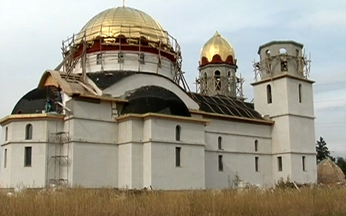 lyrics Do not Prosecute La Ghimbav, langa Brasov, se ridica o biserica poleita cu aur -  Stirileprotv.ro