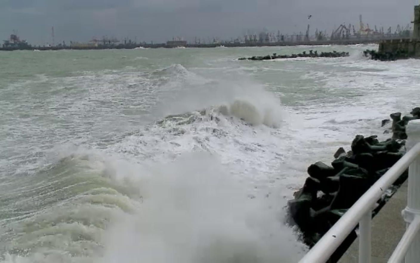 Hub lineup calculate Furtună pe Marea Neagră. Plaja de la Eforie Sud a fost ”înghițită” de  valuri - Stirileprotv.ro