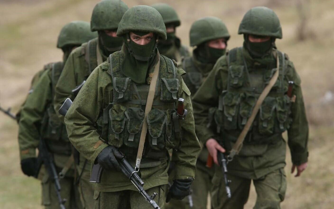 soldați ruși