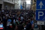 Universitatea lui Soros din Budapesta, amenintata cu inchiderea. Mii de maghiari au protestat in fata sediului cladirii