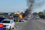 Incendiu uriaș la o conductă de gaz din Constanța. Focul s-a extins la maşini