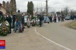 Ioana Vanesa a fost înmormântată de rude și prieteni, la Iași. Casa părintească s-a umplut de coroane