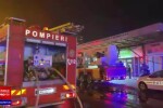 VIDEO Incendiu în București. 400 de metri pătrați sunt afectați
