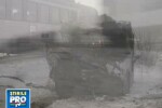 Accident pe calea ferata. Un tren a rupt in doua un autobuz: sase victime