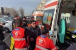 Câteva persoane care protestează la sediul CCR au avut nevoie de îngrijiri medicale