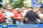 Protest violent al fermierilor in fata Guvernului