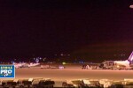 Avionul cu care au fost recuperati pasagerii care au trecut prin clipe de groaza