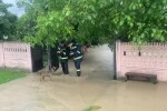 Peste 100 de persoane, evacuate temporar din localitățile afectate de inundații