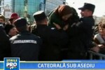 Slujba cu victime la Buzau! Peste 100 de credinciosi, luati de salvari