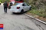 Accident grav în Defileul Jiului. Un șofer a murit după ce un bolovan a căzut de pe munte și a intrat prin parbriz