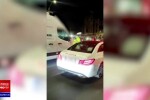 Momentul în care un șofer violent a demarat în trombă de lângă polițiști și jandarmi, în București