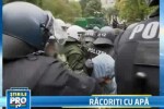 2.000 de protestatari germani, linistiti de autoritati cu tunuri de apa