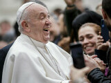 gluma-cu-unguri-care-l-amuza-pe-papa-francisc-ti-i-de-ce-se-vorbe-te-maghiara-n-rai