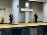 Jandarmi înarmați fotografiați la metrou. Jandarmeria Română: „Nu înseamnă că s-a întâmplat ceva grav”