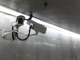 Alertă pentru cei care folosesc camere de supraveghere. Modele vândute în România, expuse unor ”breșe grave de securitate”