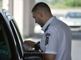 Un șofer s-a ales cu un dosar penal după ce polițiștii din Giurgiu au făcut o descoperire de 13.000 euro în mașina sa. FOTO