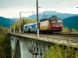 Criză la CFR Călători: datoriile lasă locomotivele electrice în depouri, trenurile vor fi trase de locomotive diesel