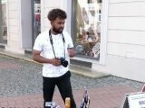 Reacția unui t&acirc;năr din Sri Lanka, &icirc;n mijlocul arșiței resimțite la 45 de grade Celsius la Timișoara