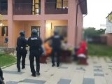 Acțiune în forță la clanurile Pian și Purcel. Forțau tinere să se prostitueze în 10 state din Europa