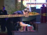 Fetița de 2 ani care a murit după ce a căzut de la etajul 11 era &icirc;n grija bunicului. Șocată, mama ei a vrut să se sinucidă