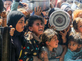 Cel puțin 14 morți și zeci de răniți în Fâșia Gaza, în apropierea unor centre de distribuire a ajutoarelor umanitare