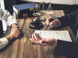 Doi frați care se luptau pentru o moștenire de 420.000 de dolari au făcut o descoperire șocantă. Secretul ascuns de decenii