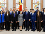Noul Guvern al Republicii Moldova, condus de premierul Alexandru Munteanu, a depus jurământul în prezenţa Maiei Sandu