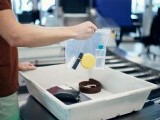 SRI explică regulile pentru transportul lichidelor la zborurile din România. Care sunt condițiile pe fiecare aeroport