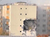 Șeful DSU: Gazele din blocul distrus de explozie au fost oprite joi, cineva le-a redeschis. Clădirea, în risc de prăbușire