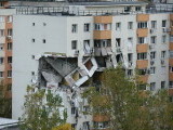 Restricții de circulație și măsuri de siguranță menținute după explozia din blocului din Rahova. Traficul este deviat