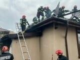 Incendiu în Ilfov. Flăcările au cuprins o magazie, iar 30 de persoane dintr-un cămin de bătrâni din apropiere, evacuate