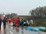 Camion răsturnat peste o mașină în Iași, pe DN 2. Două persoane au murit. FOTO