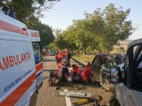 Accident între un autocar şi un autoturism, în Botoșani. Sunt implicate 15 persoane, dintre care patru ar fi încarcerate