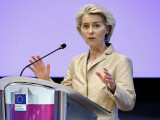 Confruntată cu noi moţiuni de cenzură, Von der Leyen cere „unitate” pentru ca adversarii UE să nu profide de căderea sa