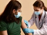 Cepljenje proti HPV ključno za izkoreninjenje raka materničnega vratu, kažejo študije in kampanje