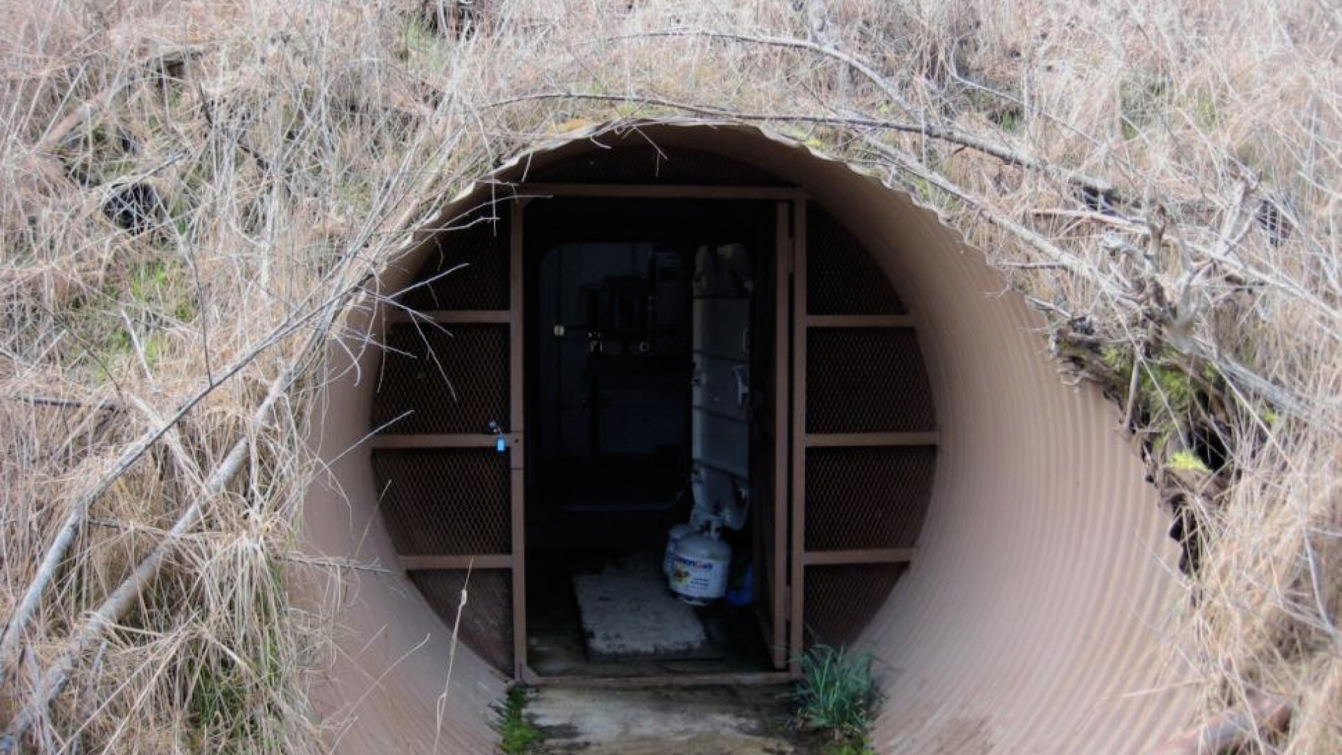 Bunker sotii Nemes