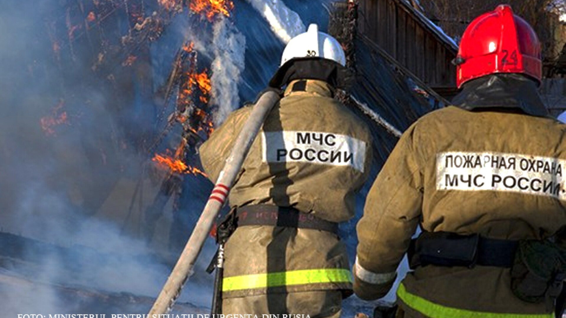 pompieri rusi sting un incendiu