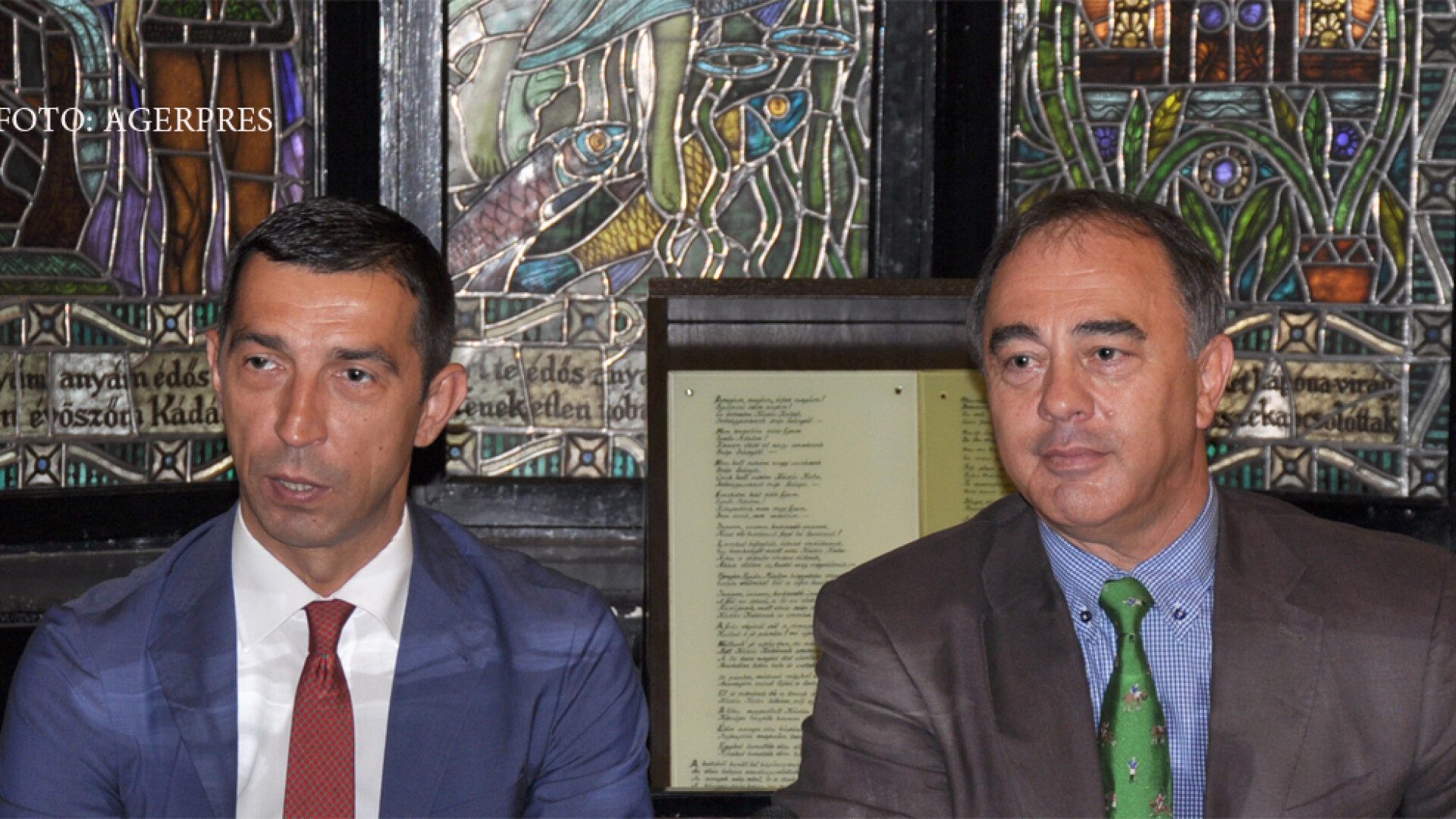 Presedintele CJ Mures, Ciprian Dobre (stg.), si primarul municipiului Targu Mures, Dorin Florea (dr.)