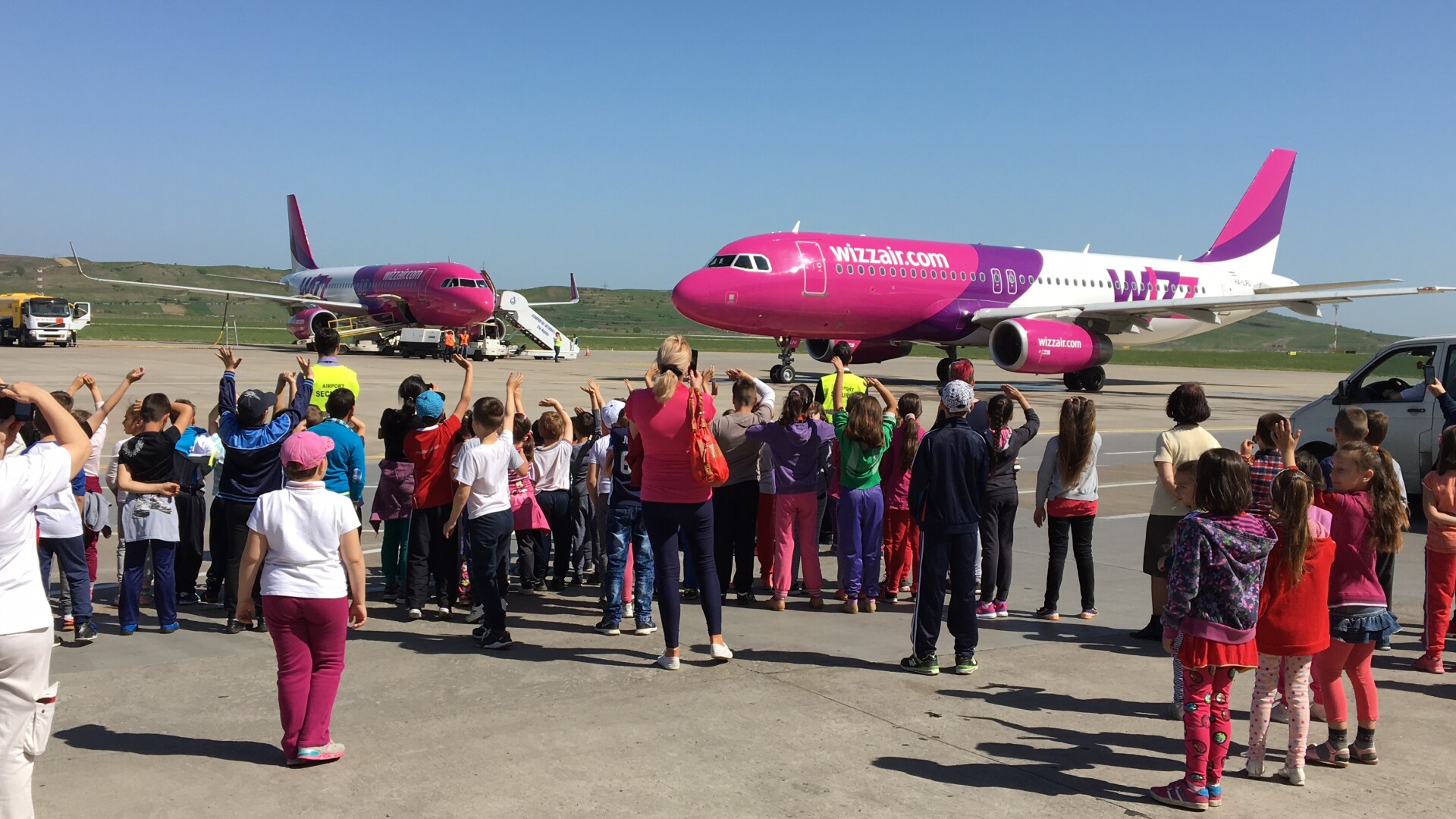 Aeroportul International „Avram Iancu” Cluj si-a deschis portile pentru programul scolar „Scoala Altfel”