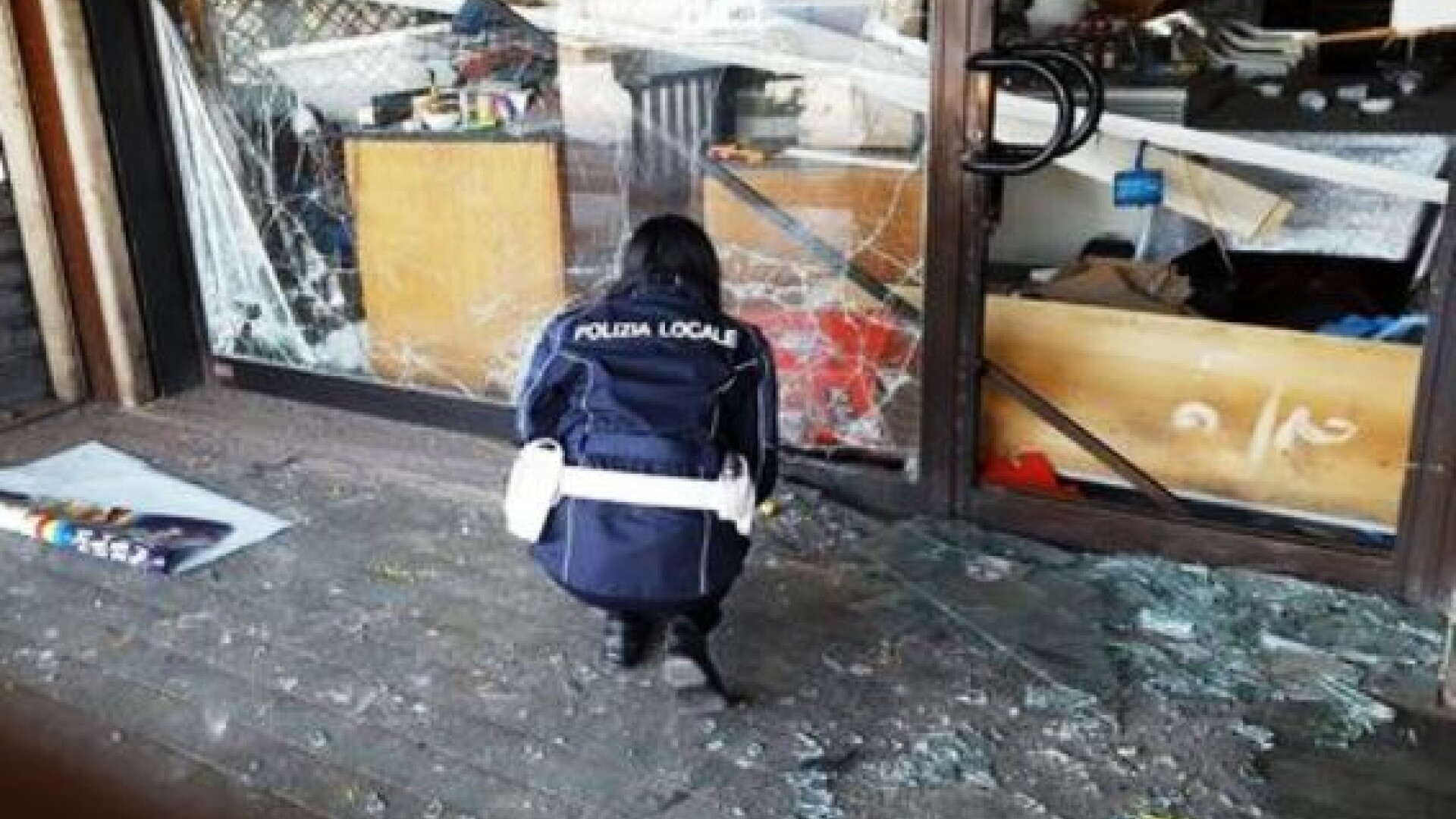 atac bombă magazin românesc