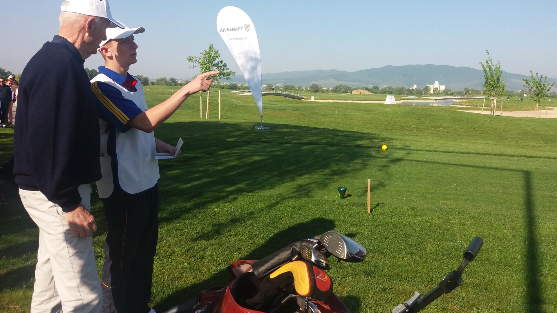 Prinţul Dimitrie Sturdza, la prima competiţie oficială de golf de la Teleac, lângă Alba Iulia