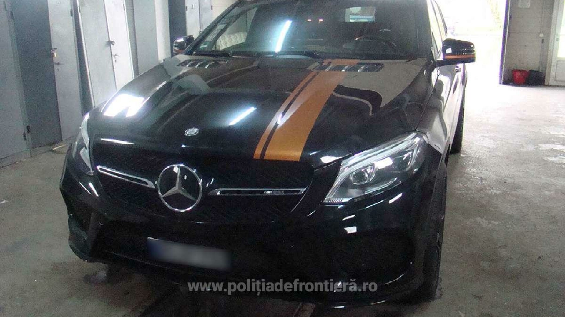 Un șofer a rămas fără Mercedesul de 74000 euro, la graniță