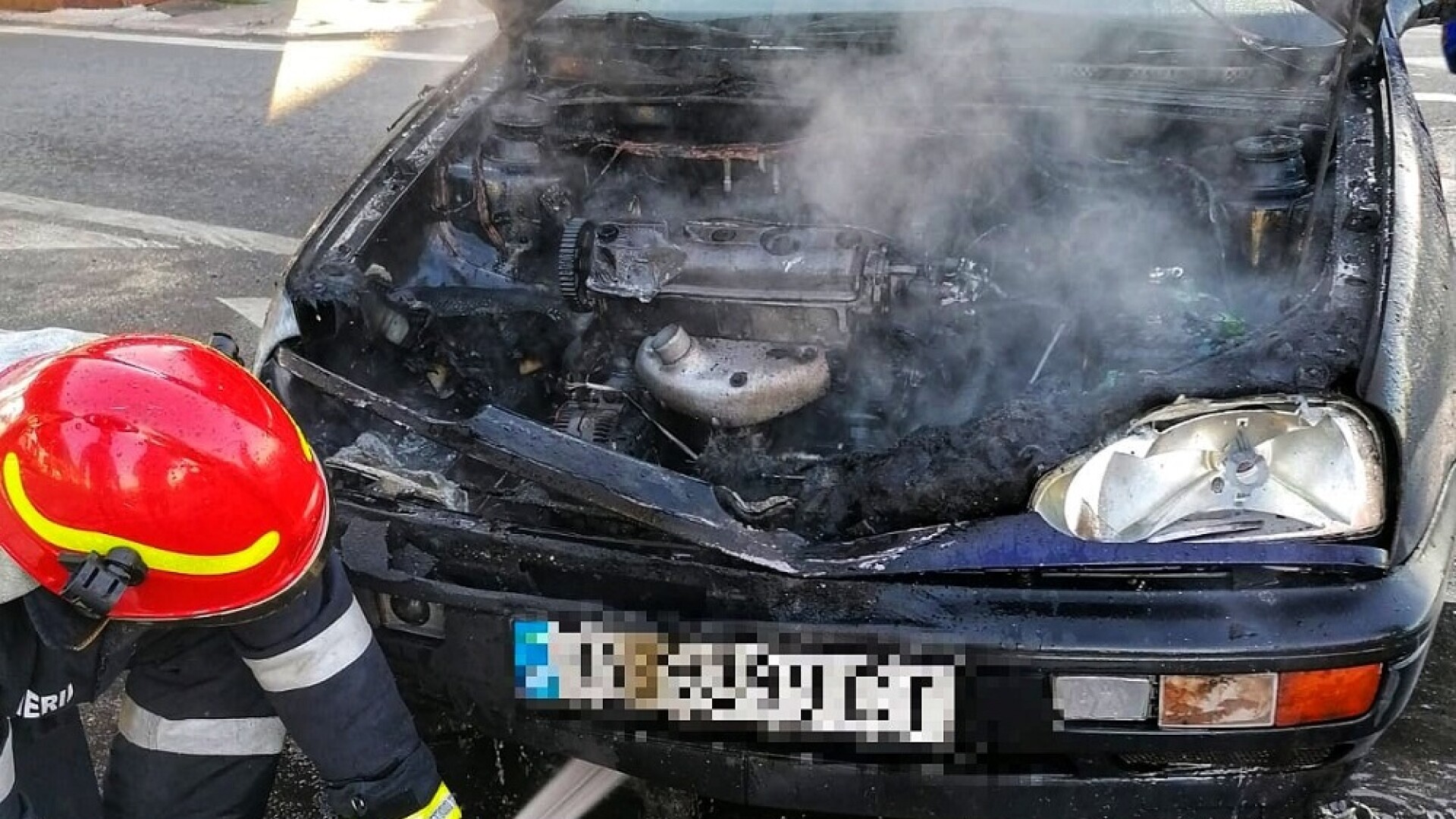 Incendiu în Vama Giurgiu. Autoturismul unui cetățean bulgar a luat foc