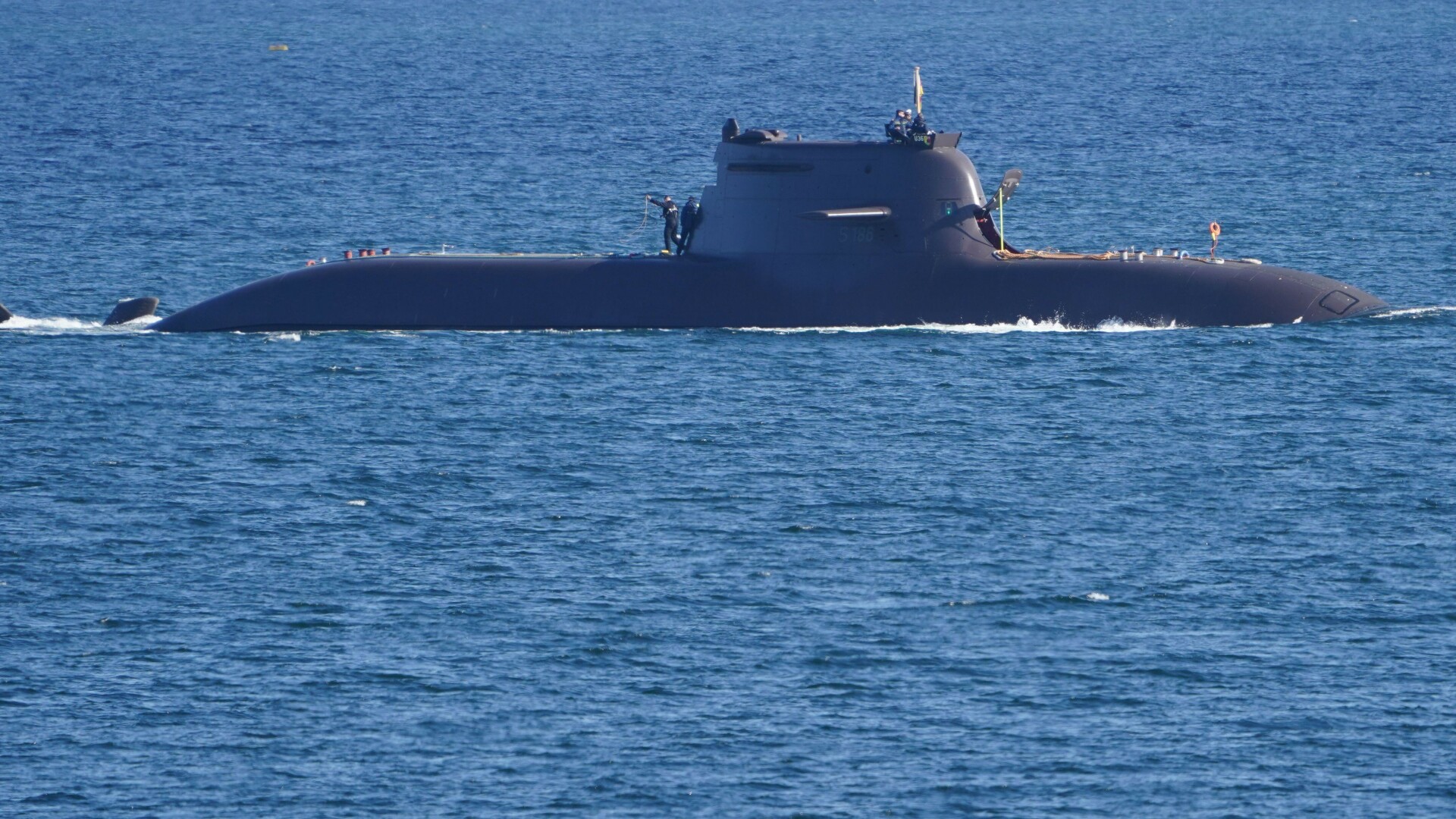 MApN vrea un submarine