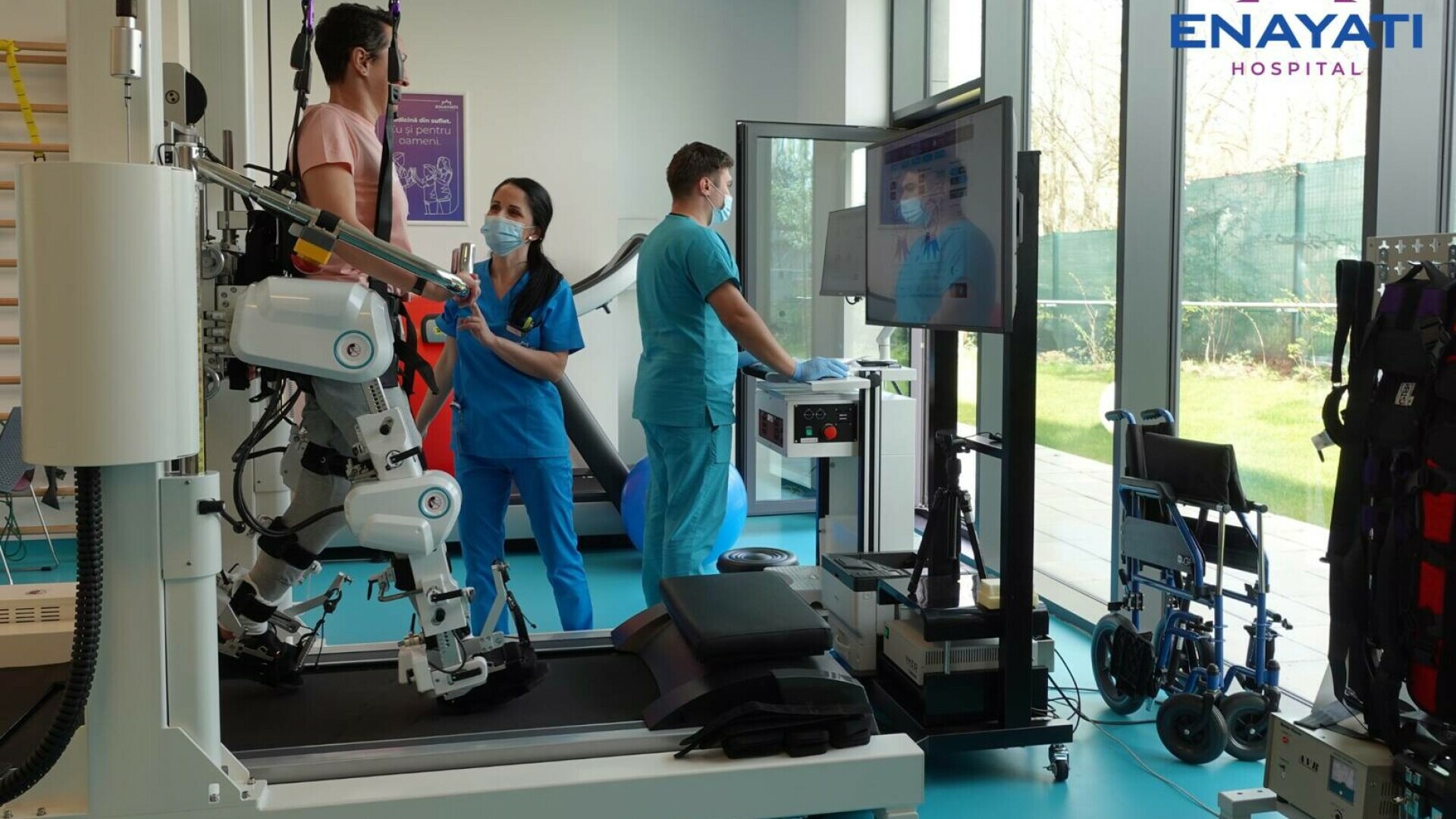 (P) Enayati Hospital dezvăluie #roboterapeutul, un aparat inovator care redă mobilitatea și încrederea pacienților